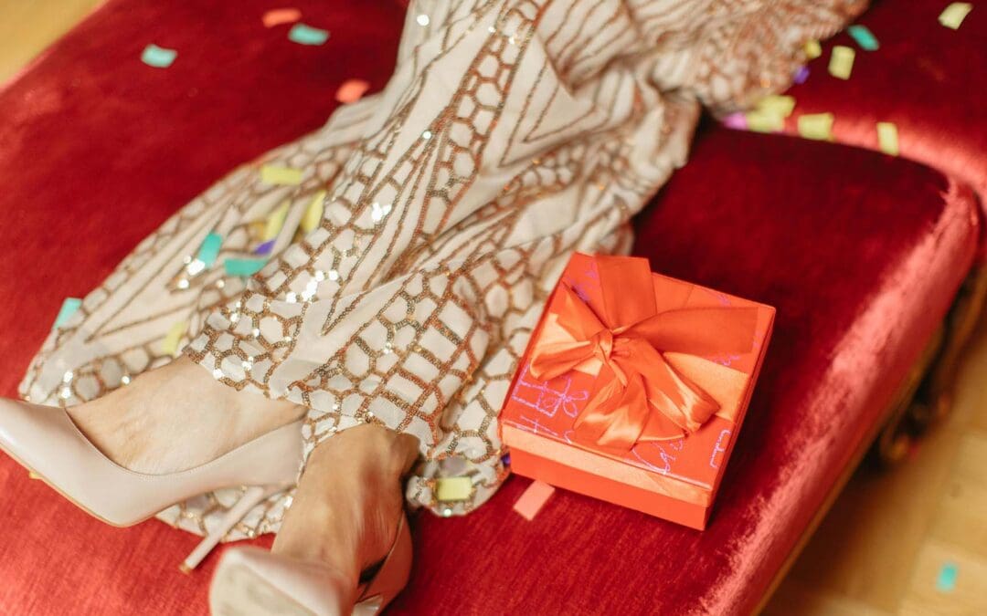 What Happens To Your Body (And Brain) When You Get A Gift