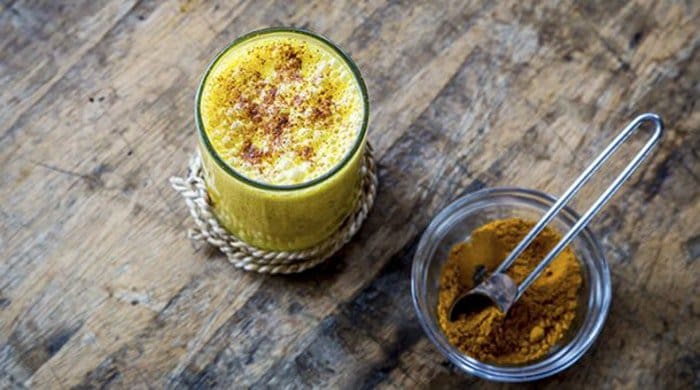 The ingredients you need to use to make golden lattes