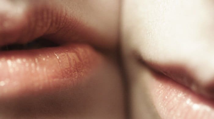 This Is Why People Like Making Out In Public, According To Science