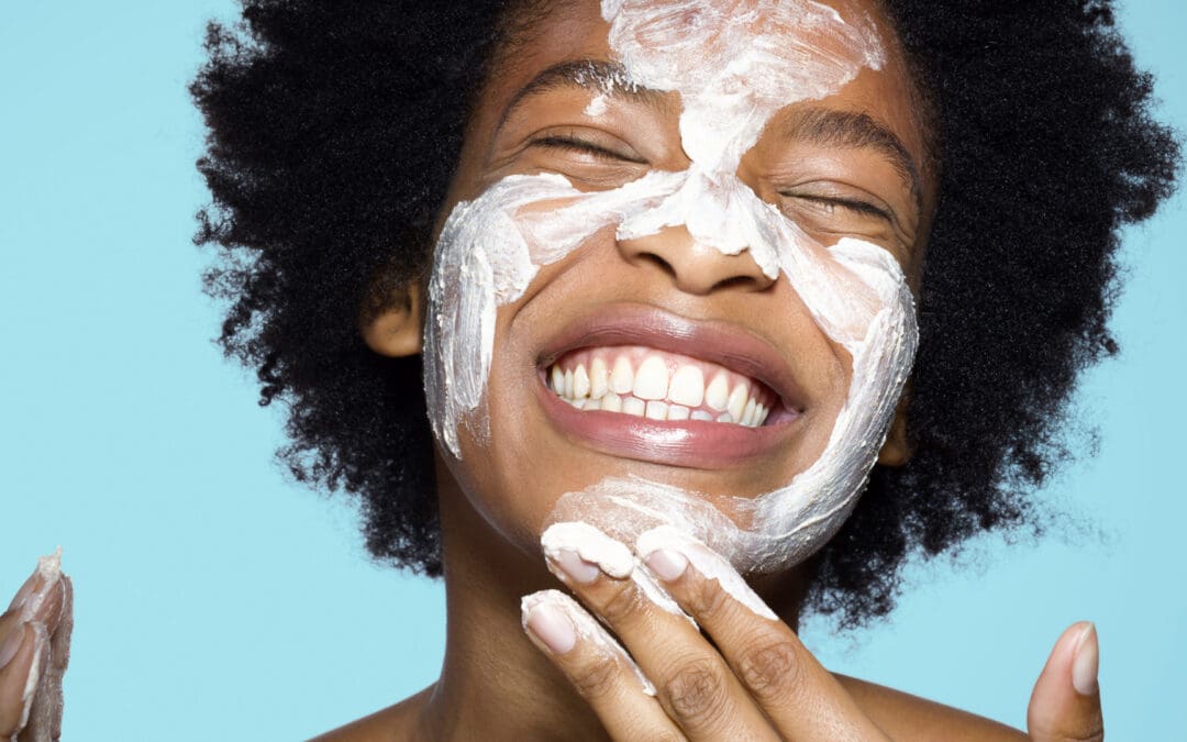 Why Bentonite Clay Is The Clear Skin Solution You Need To Try ASAP