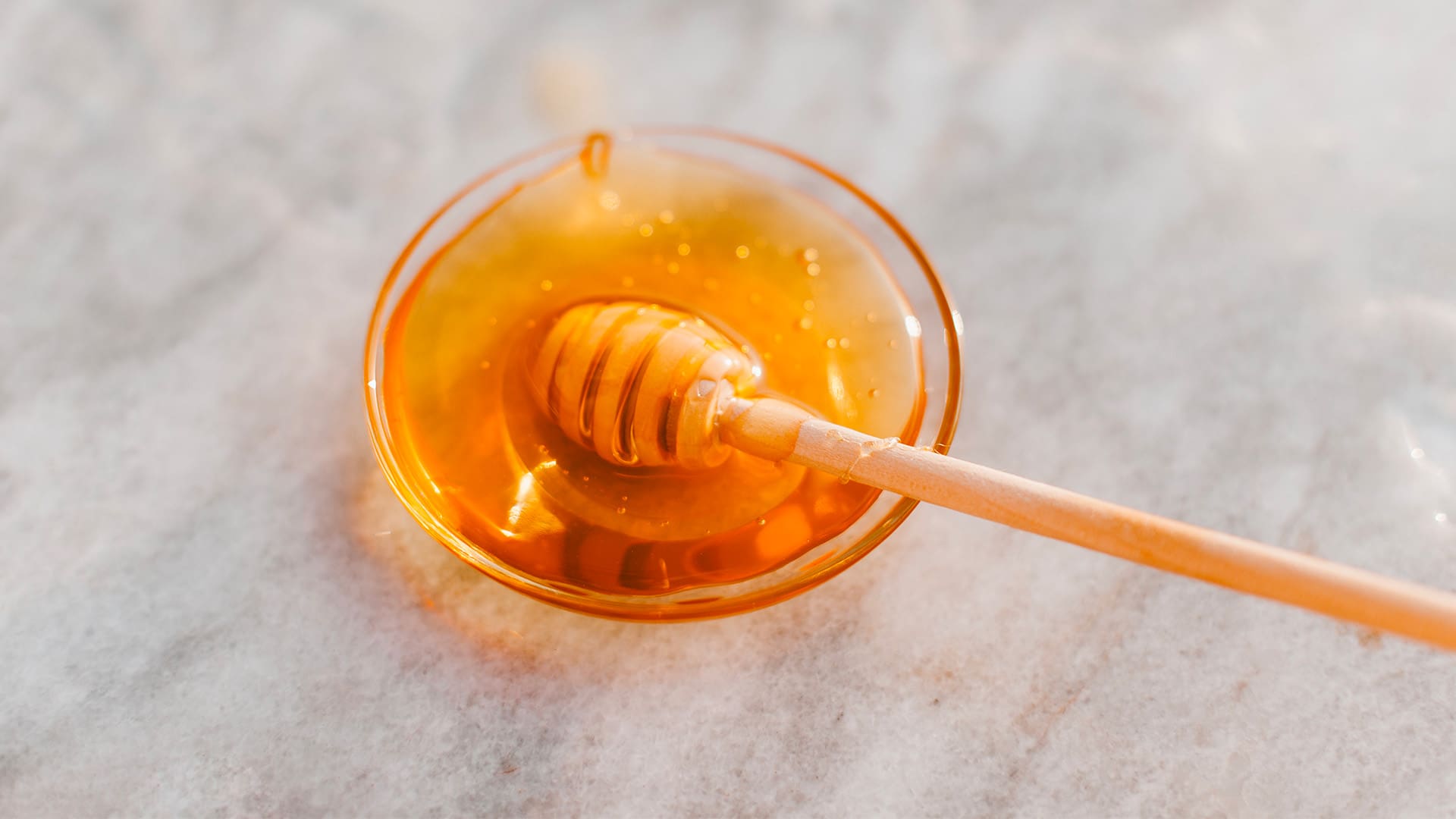 honey as a natural sweetener