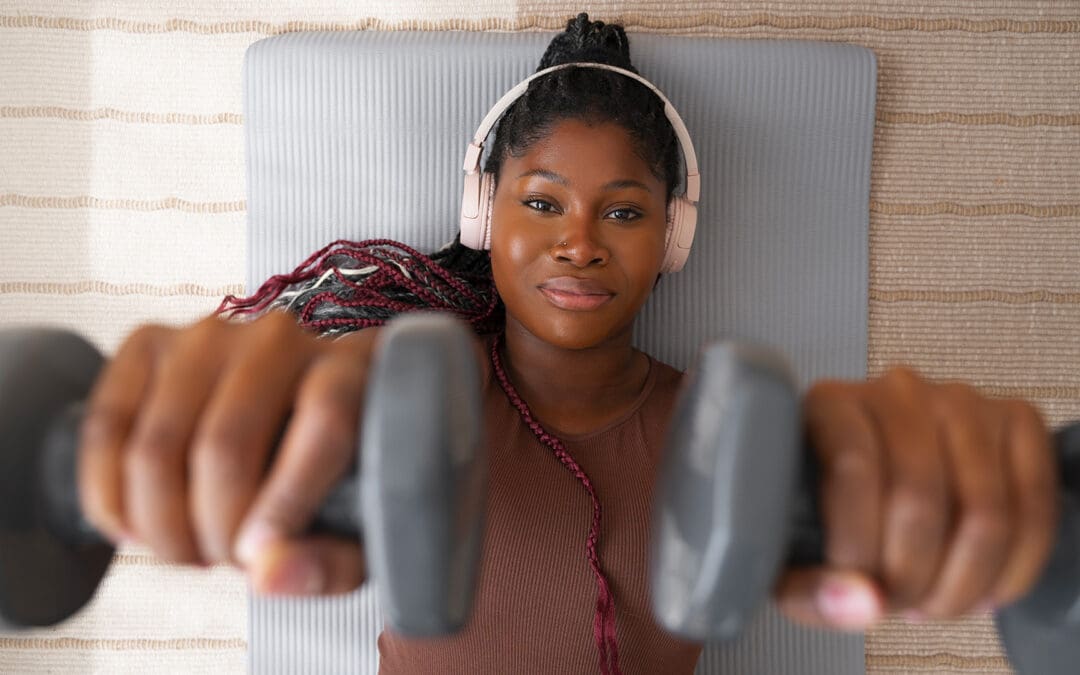 This 15-Minute Full-Body Weighted Workout Tones Every Inch